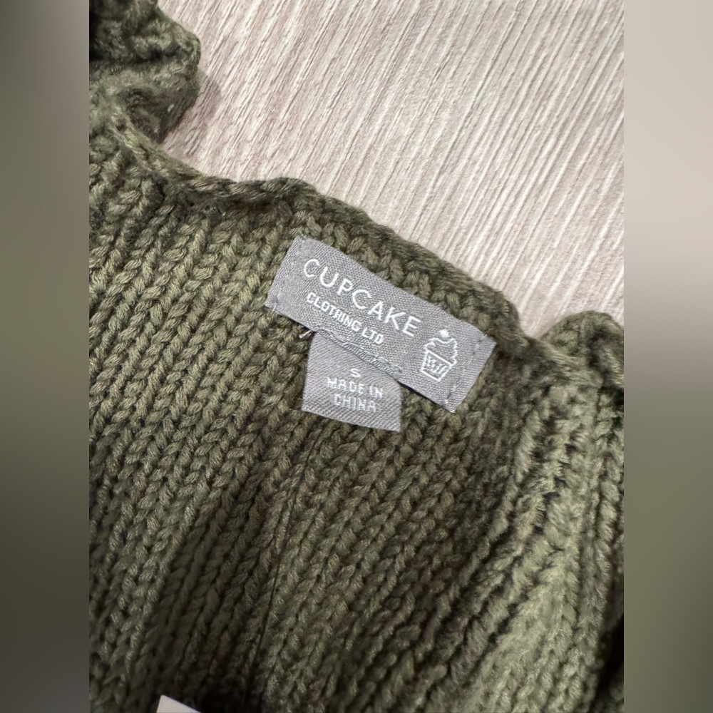 Francesca’s Women’s Knitted Olive Green Women's Boho Chic Sweater - Picture 3 of 6